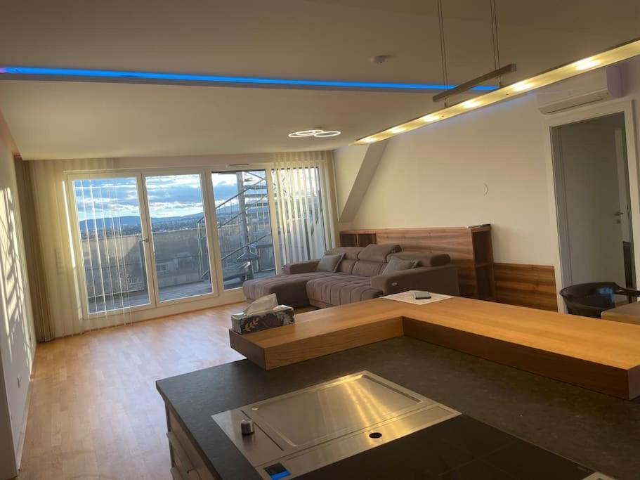Rooftop Terrace- Panoramablick Ueber Wienアパートメント エクステリア 写真
